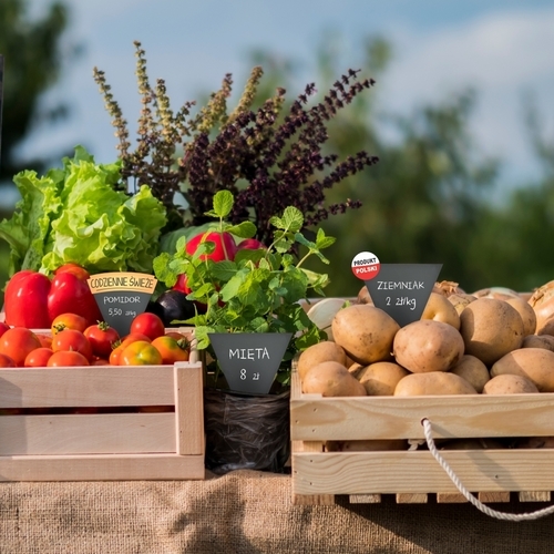 Zdjęcie produktu Cenówki kredowe trójkątne 100x120 mm – Tabliczki informacyjne do gastronomii sklepów i dekoracji 50 szt 2
