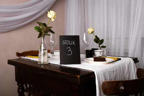 Zdjęcie produktu Stojak kredowy cenówka kredowa A5 pionowa – czarna tabliczka prezenter do promocji produktów restauracji sklepu gastronomi i eventów 4